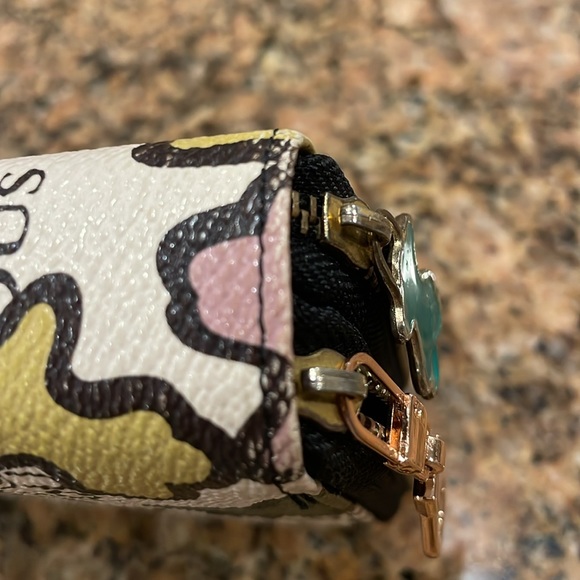 Tous Double Zip Wallet - Bears design - great colours & pattern - Picture 7 of 10